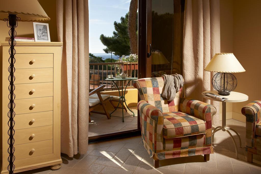 Hotel Roccamare - Casa Di Ponente 4*